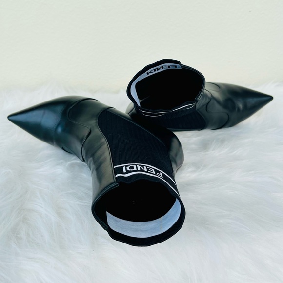 New FENDI Roma Rockoko Black Stretch Boot with Kitten Heel Size 38 - Picture 15 of 16